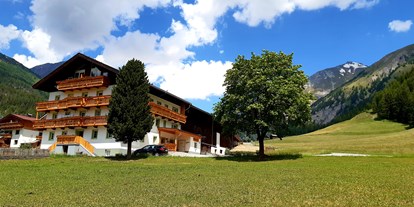 Pensionen - Art der Pension: Ferienwohnung - Tirol - Bergerhof im Sommer - Bergerhof