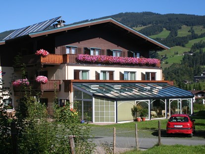 Pensionen - Kitzbüheler Alpen - Sommerfoto Wellness Pension Hollaus - Wellness Pension Hollaus