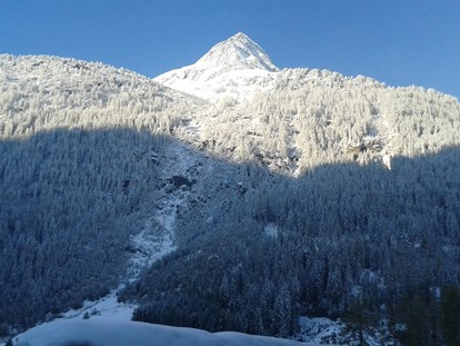 Pensionen - Umgebungsschwerpunkt: Berg - Tirol - Hausberg im Winter - Gästehaus Helga