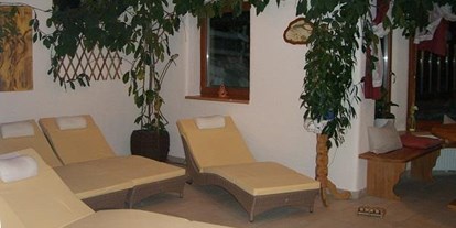 Pensionen - Pool - Steiermark - Relax-raum im Wellnessbereich - Bio-Bauernhof Simonbauer