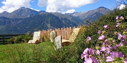 Pensionen - Terrasse - Tirol - Gartenlounge Ferienwohnung der Veitenhof Ruhe im Ötztal  - Bio & Reiterhof der Veitenhof