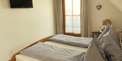 Pensionen - Gamlitz - Doppelzimmer mit Balkon - Weingut & Buschenschank Pölzl