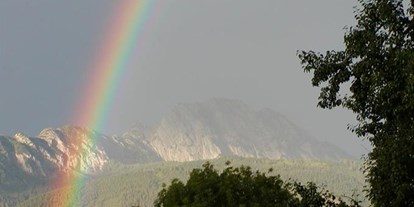 Pensionen - Umgebungsschwerpunkt: Fluss - Österreich - Regenbogen über dem Drautal. - Waldpension Ranner
