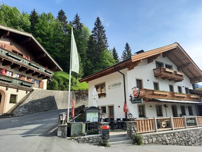 Pensionen - Umgebungsschwerpunkt: Fluss - Pinzgau - Haus - Ansicht von Aussen - Gasthaus Pension Forellenstube