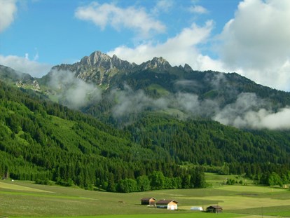 Pensionen - Tirol - Ausblick Fewo zum Hahnenkamm - KOMFORT-FEWO BERGWELT HAHNENKAMM   - Lechtal - So/Wi