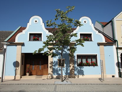 Pensionen - Umgebungsschwerpunkt: Stadt - Weingut und Gästehaus Heiss