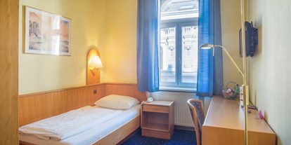 Pensionen - Wien - Einbettzimmer mit Dusche, WC, digitalem Kabel-TV und Minibar - Hotel-Pension Wild