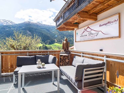 Pensionen - Skilift - Tirol - Sonnenterrasse mit Bergpanorama - Alpengasthof Hohe Burg