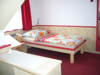 Pensionen - Umgebungsschwerpunkt: Fluss - Österreich - Zweibettzimmer (getrennte Betten)  im 2. Stock - Gästehaus Eder
