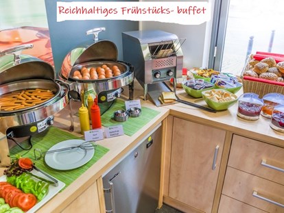 Pensionen - Frühstück: Frühstücksbuffet - Deutschland - unser Frühstücksbuffet - Pension am Weberhof