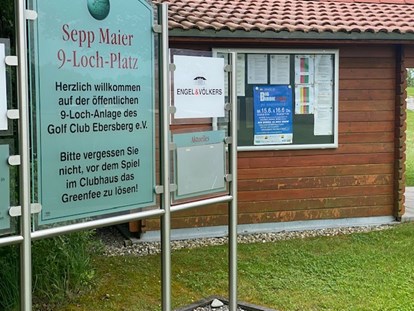 Pensionen - Ladestation Elektroauto - Der Sepp-Maier-Platz - Pension am Weberhof