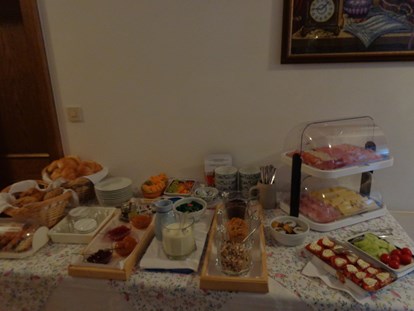 Pensionen - weitere Verpflegungsmöglichkeiten: Abendessen - Frühstücksbüfett mit heimischen Produkten - Haus Helga