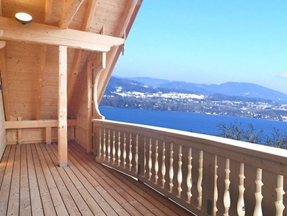 Pensionen - Umgebungsschwerpunkt: See - Ausblick auf den herrlichen Attersee vom schönsten Balkon des Hauses. - Florineum