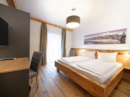 Pensionen - Umgebungsschwerpunkt: Stadt - Kleines Doppelzimmer mit Balkon - Hotel Garni Alpengruß